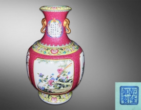 粉彩轧道四开光花鸟尊