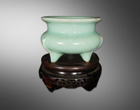 南宋龙泉窑鬲式香炉
