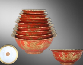 珊瑚釉描金凤纹碗