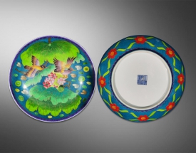 陶瓷画珐琅荷塘双燕盘