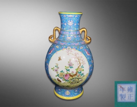 珐琅彩花卉纹开窗双龙