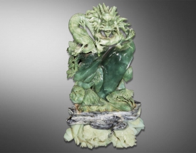 岫玉龙纹摆件