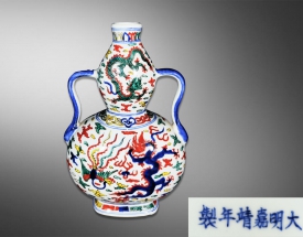 青花五彩龙凤双耳葫芦